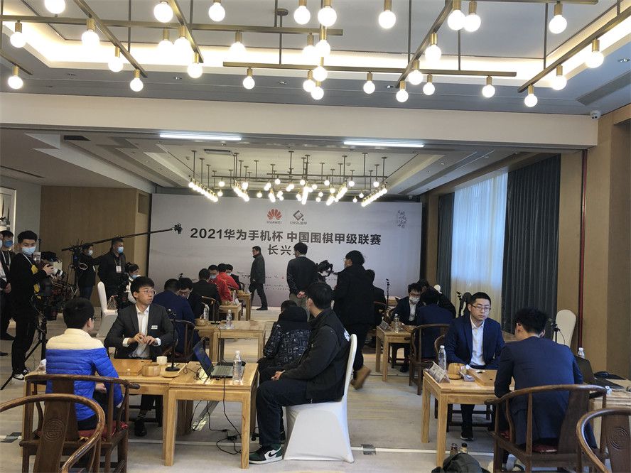 罗贝托相信巴萨会开出续约报价，他想要继续为巴萨踢球。